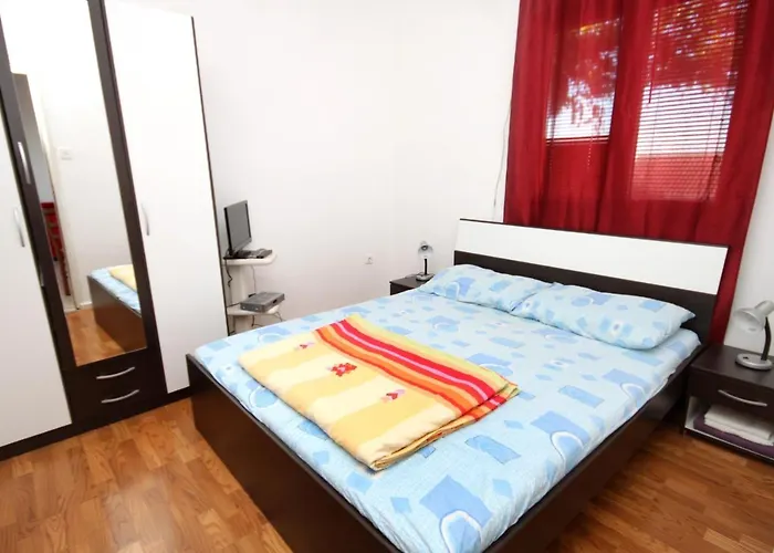 With Parking Space Lumbarda, Korcula - 9262 דירה לומבארדה