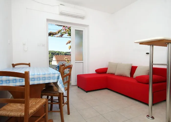With Parking Space Lumbarda, Korcula - 9262 Apartment *